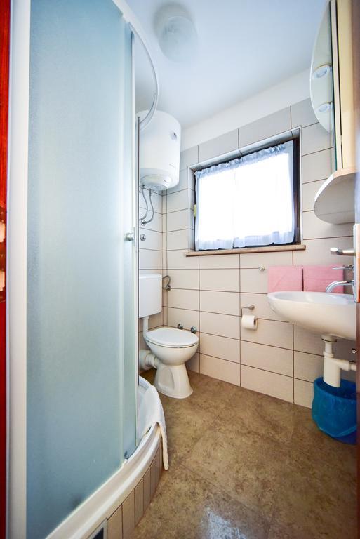 Room Marijana